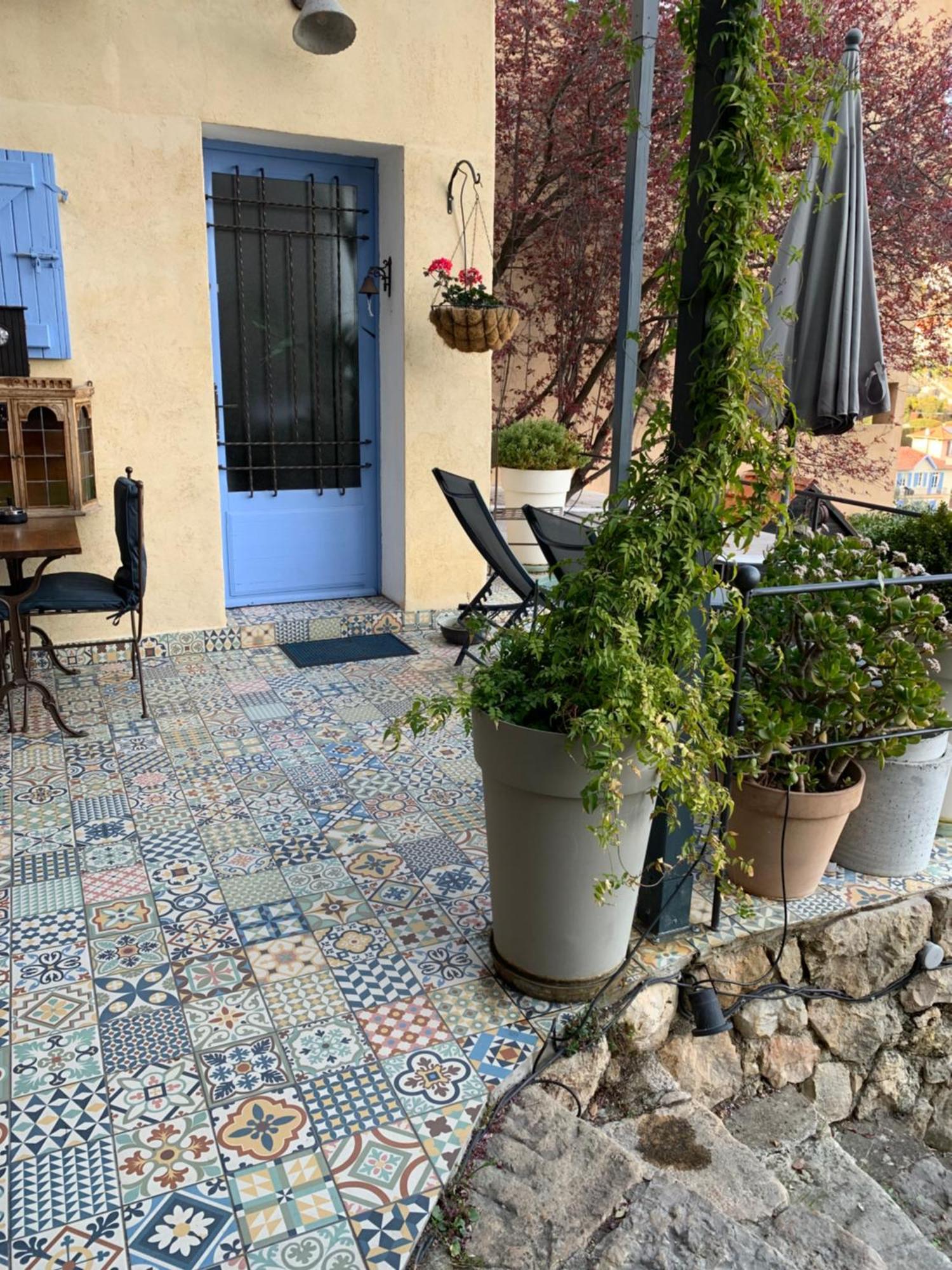 Skylark Bed & Breakfast Grasse Kültér fotó