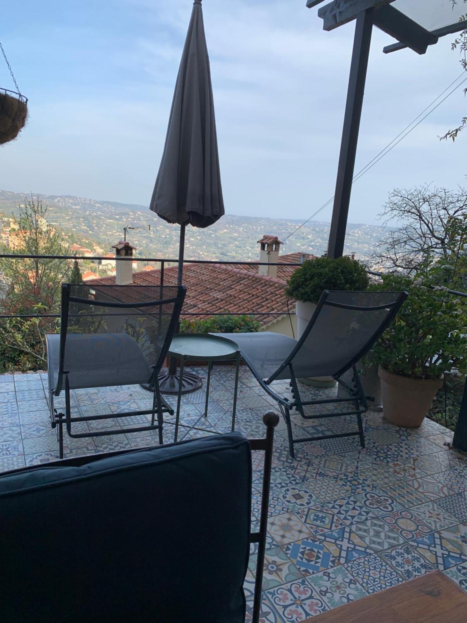 Skylark Bed & Breakfast Grasse Kültér fotó